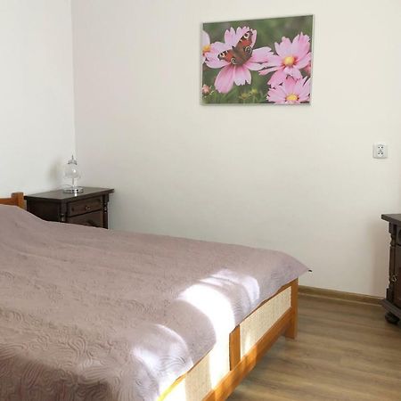 Pulawska Nr 1 Appartement Warschau Buitenkant foto