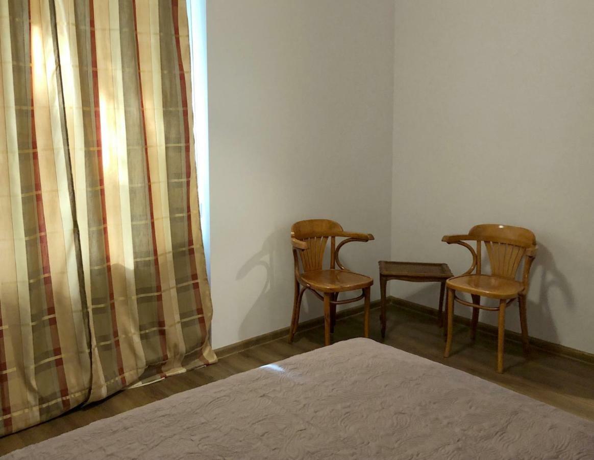 Pulawska Nr 1 Appartement Warschau Buitenkant foto