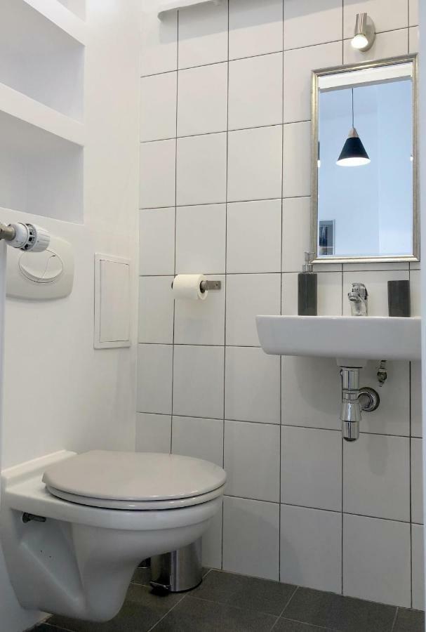 Pulawska Nr 1 Appartement Warschau Buitenkant foto